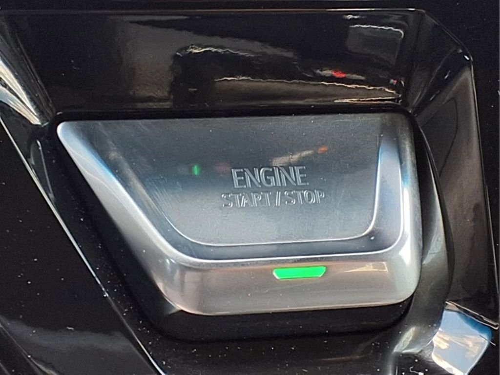 Used 2026 White GMC AT4 image 15