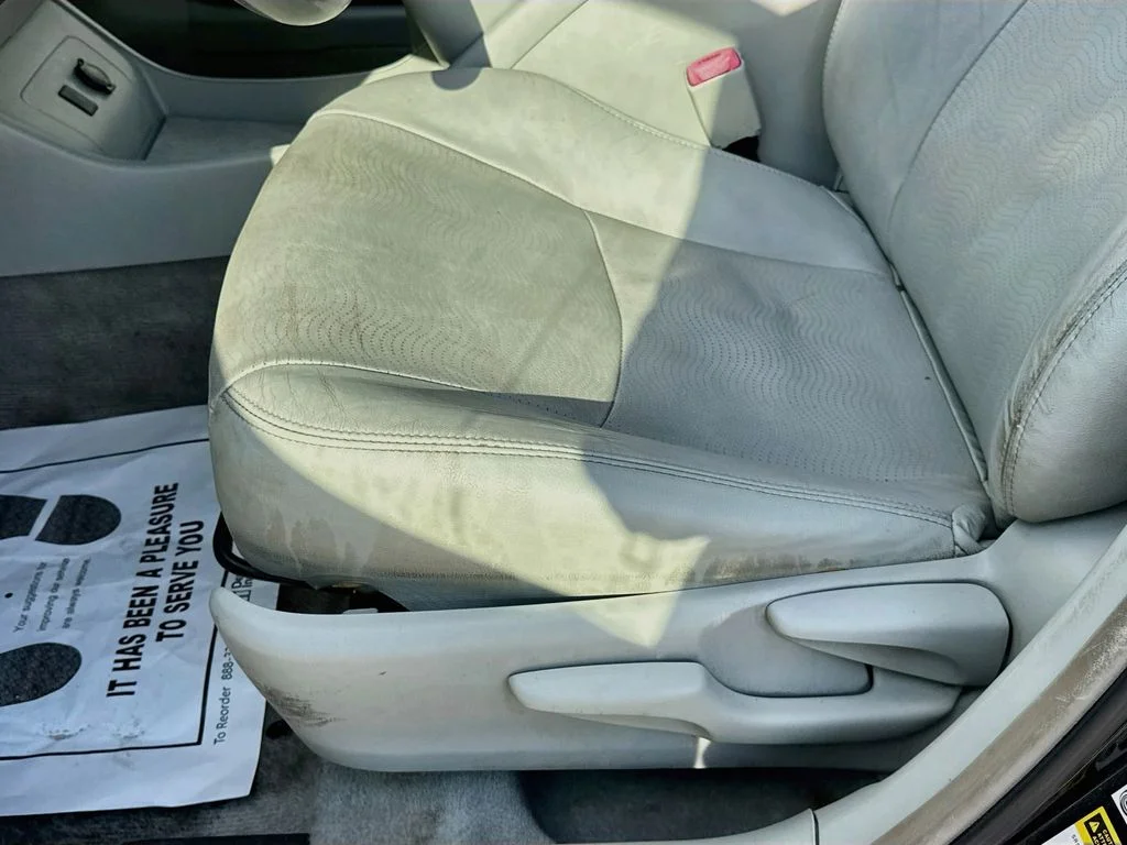 Used 2010 Red Toyota I image 22