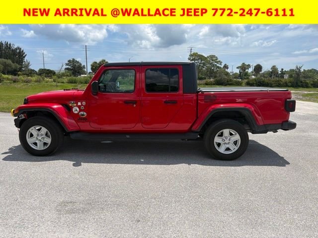 Used 2020 Red Jeep Sport image 7
