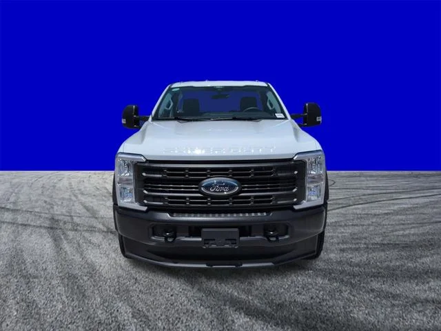 New 2026 Oxford White Ford F-550® XL image 9