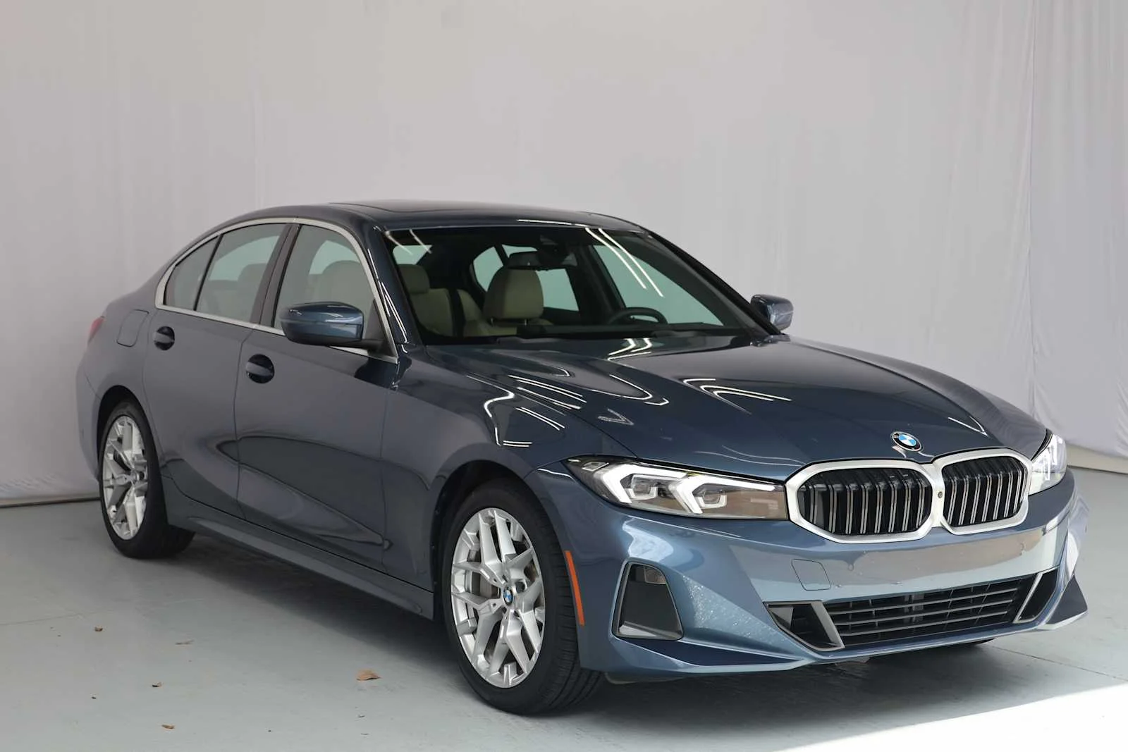 Certified Used 2026 Arctic Race Blue metallic BMW 330i NA image 4
