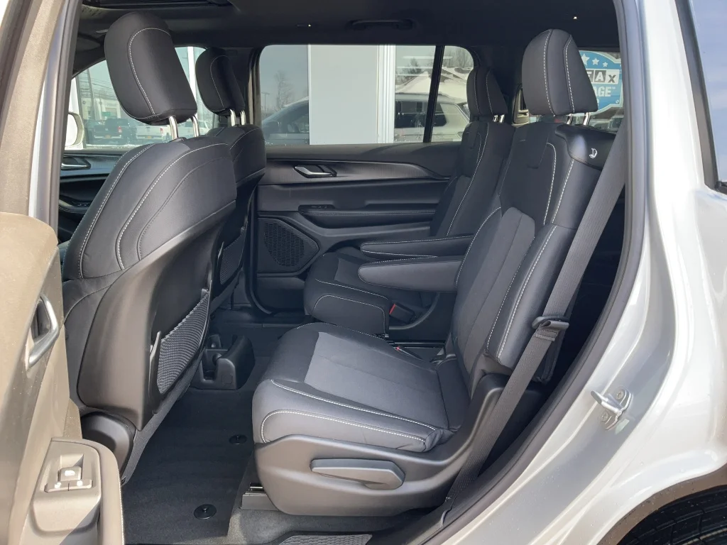 New 2026 Silver Zynith Jeep Altitude 4x4 image 9