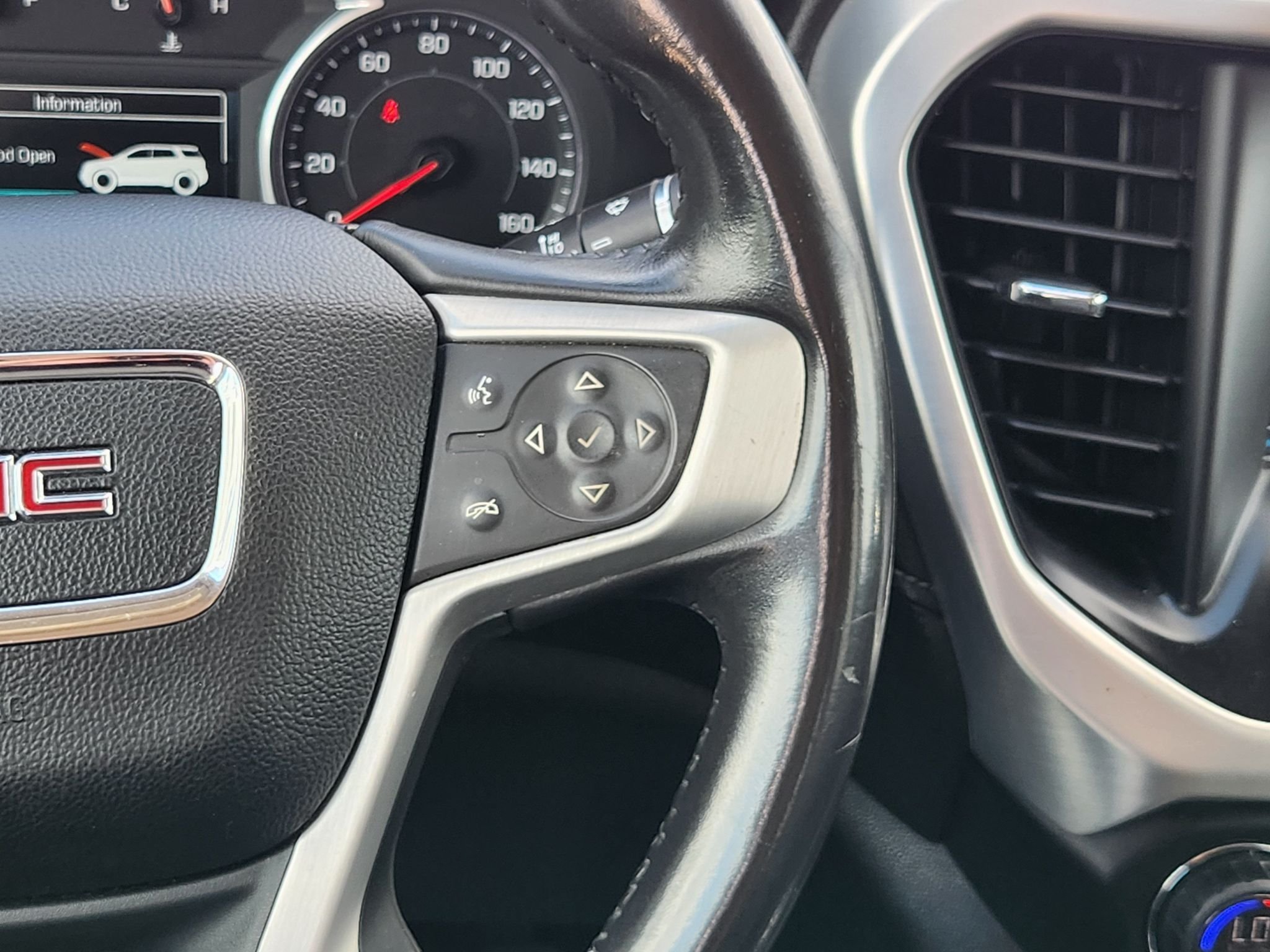 Used 2019 Summit White GMC SLT image 31