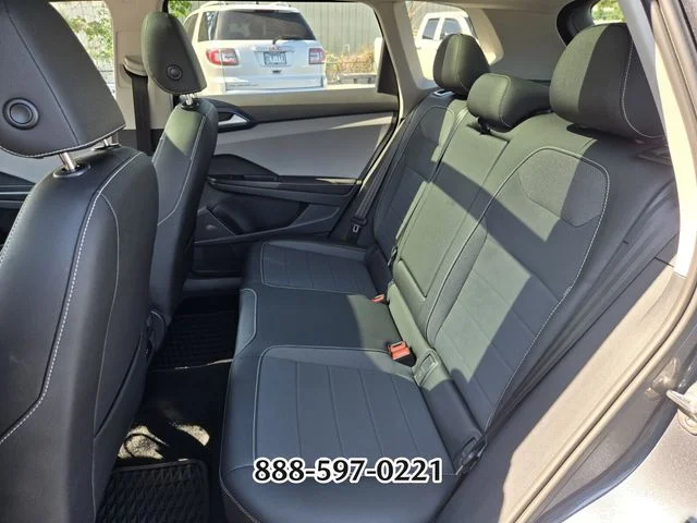 Certified Used 2024 Platinum Gray Metallic Volkswagen 1.5T SE image 12