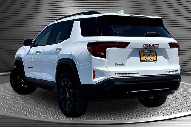 Used 2025 White GMC Elevation image 4