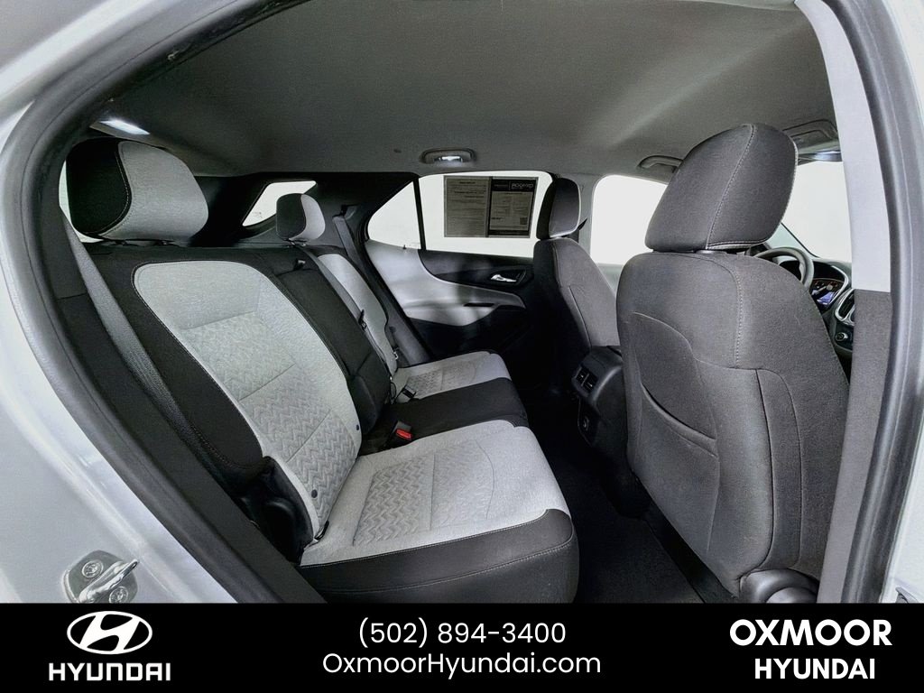 Used 2022 Silver Ice Metallic Chevrolet LT image 25