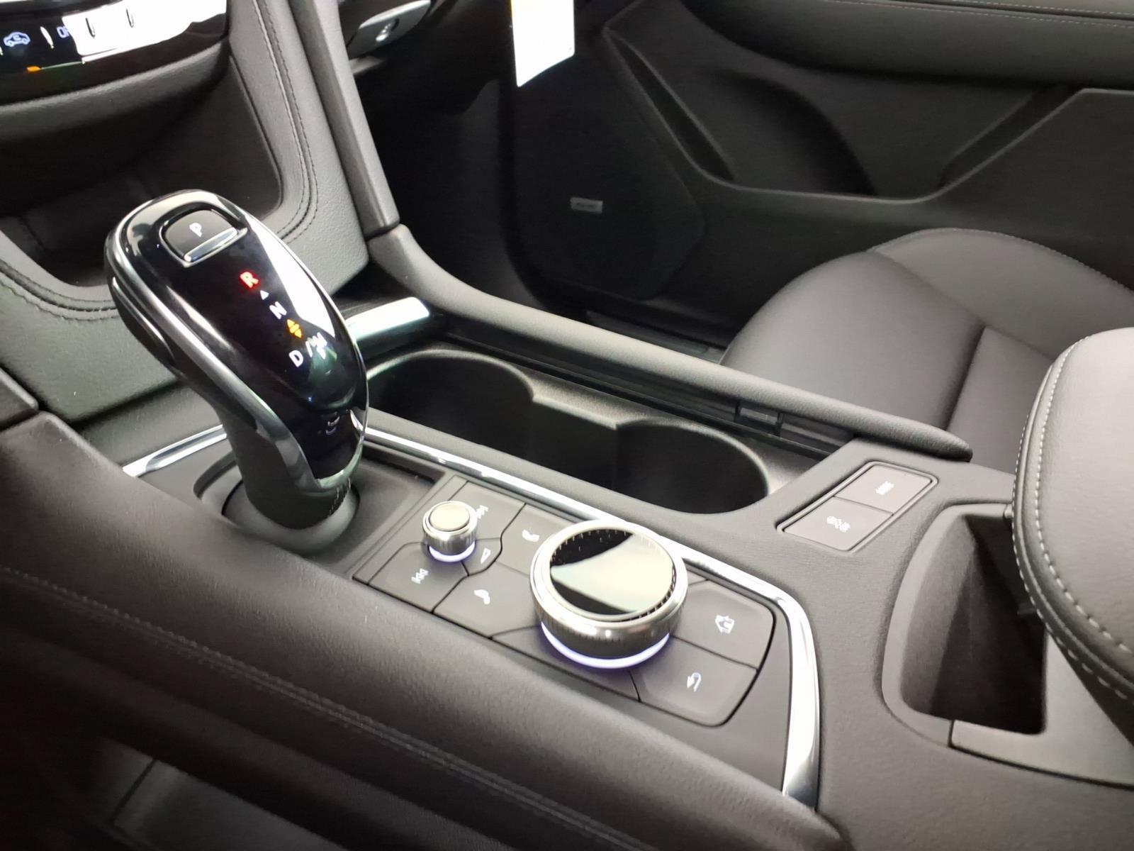 2026 Cadillac XT5 Luxury - Photo 17