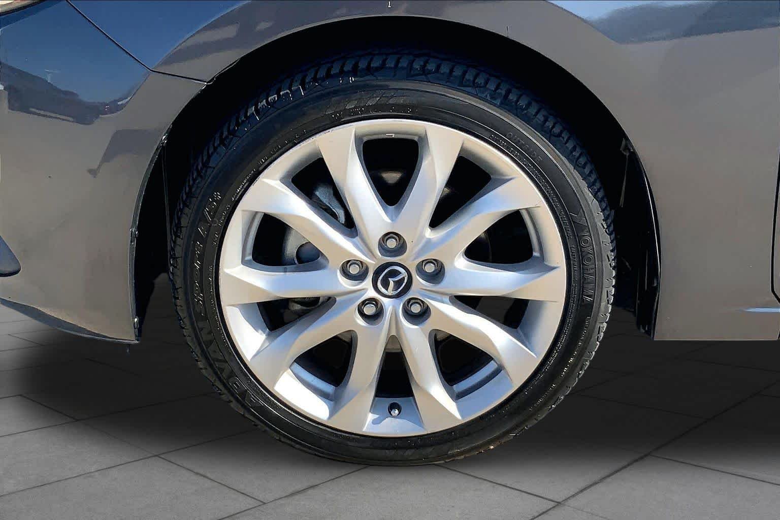 Used 2015 Meteor Gray Mica Mazda s Grand Touring image 11