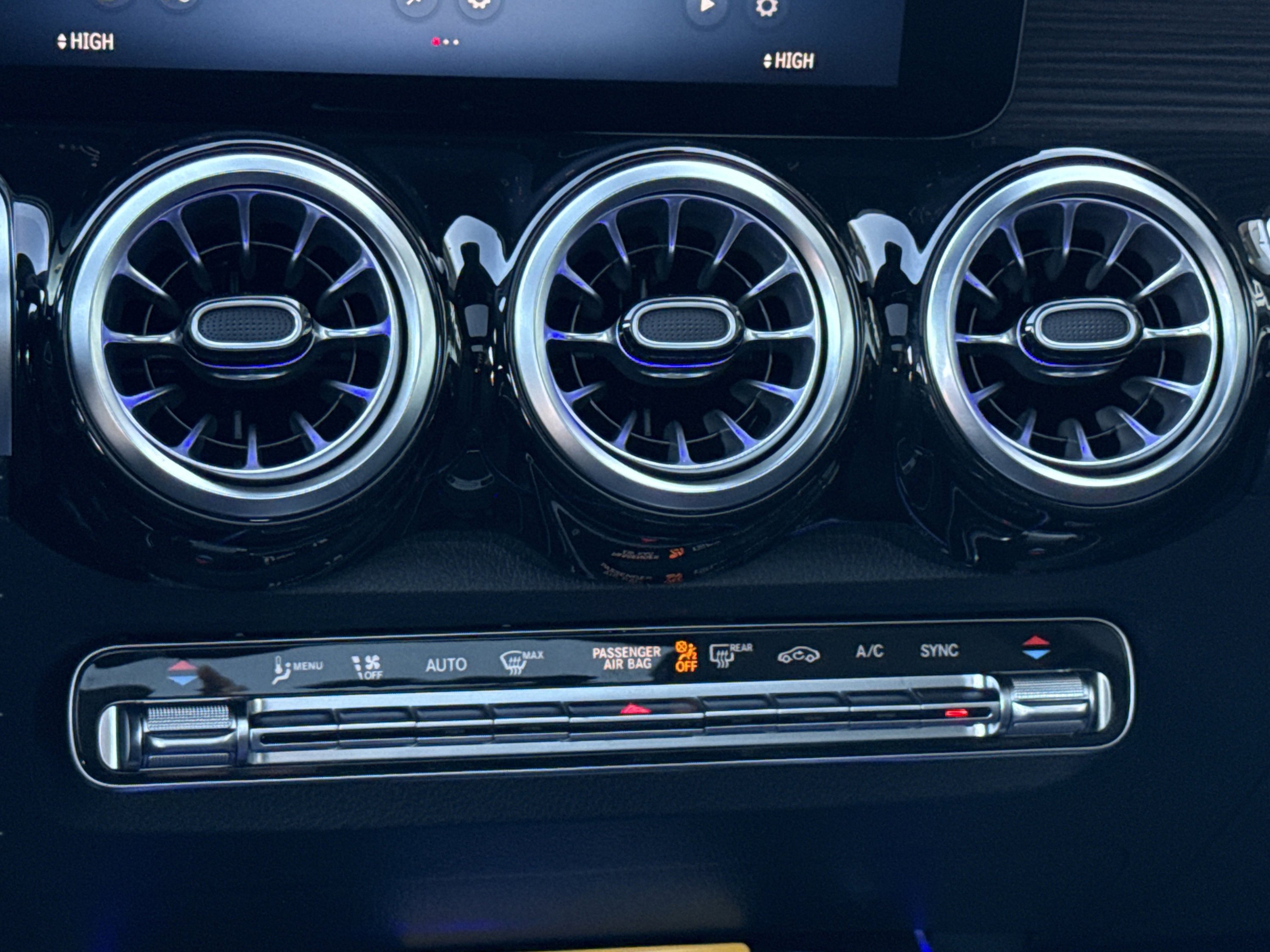 New 2026 Night Black Mercedes-Benz GLB 250 image 41