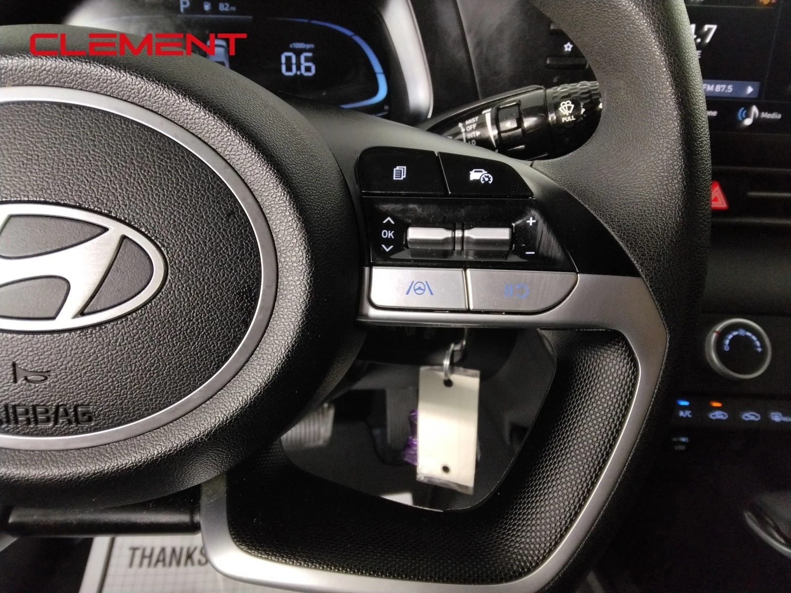 Used 2025 Black Hyundai SE image 13