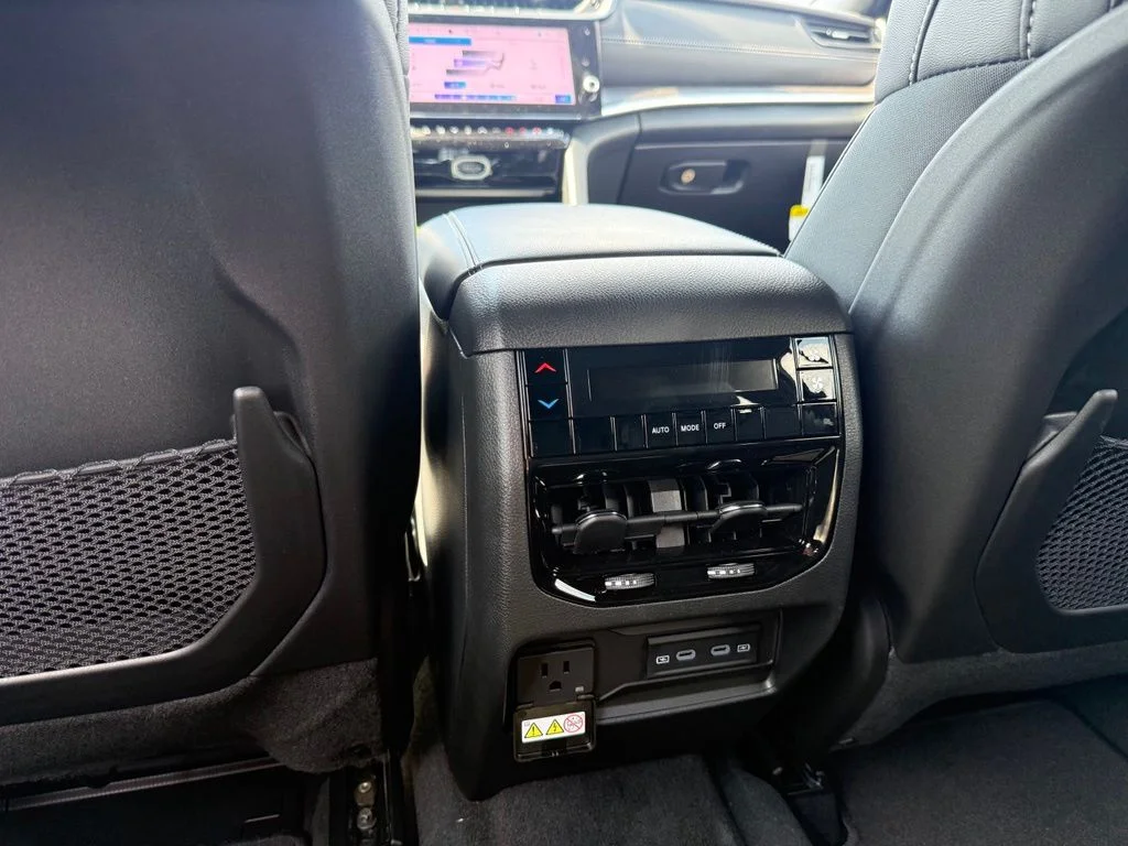 Used 2026 Black Jeep Altitude image 26