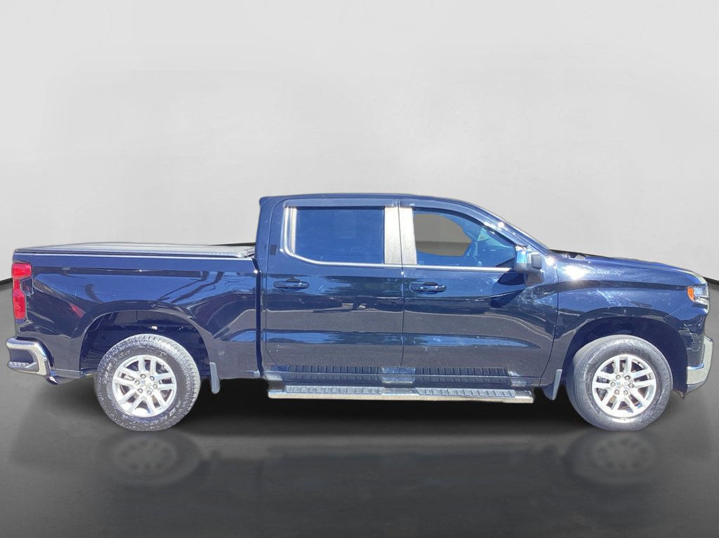Used 2021 BLACK Chevrolet LT image 4