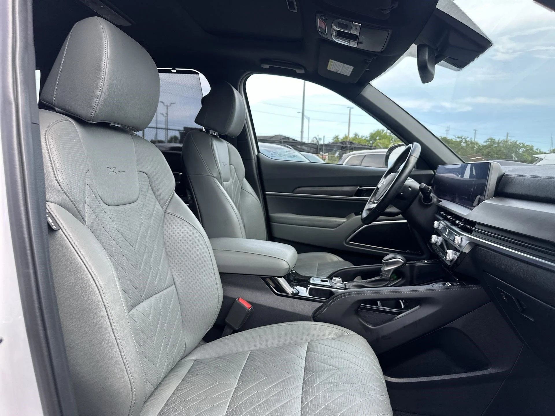 Certified Used 2023 Glacial White Pearl Kia SX X-Pro image 25