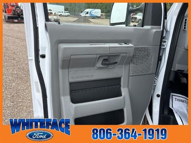 New 2025 Oxford White Ford Base image 51
