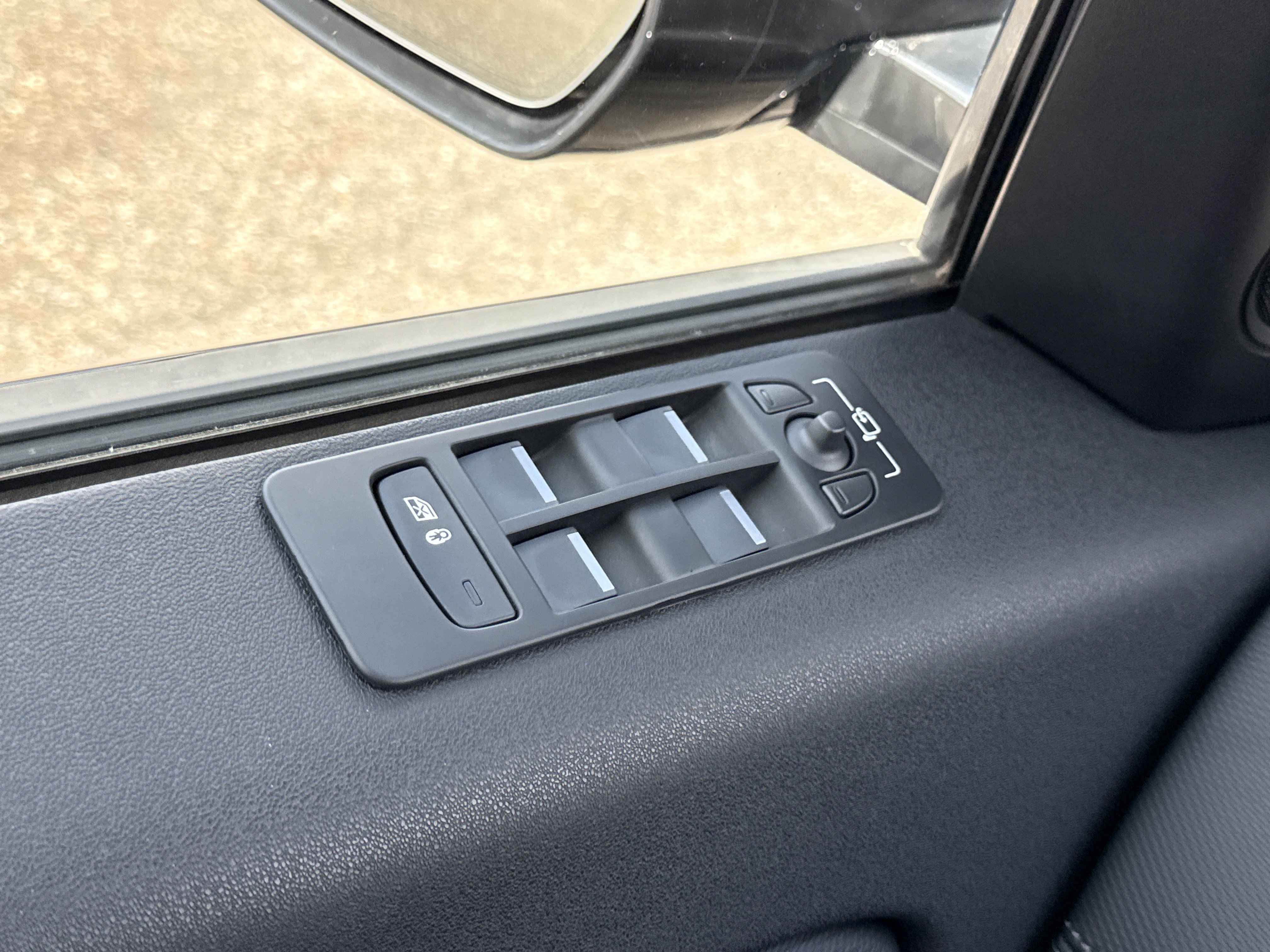 2025 Land Rover Discovery Sport Dynamic SE - Photo 18