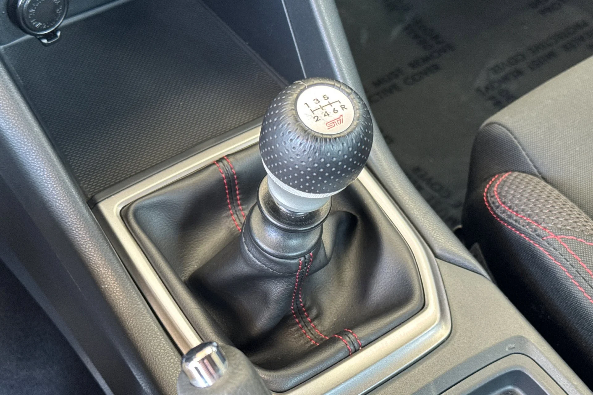 Used 2022 Ice Silver Metallic Subaru Premium image 22