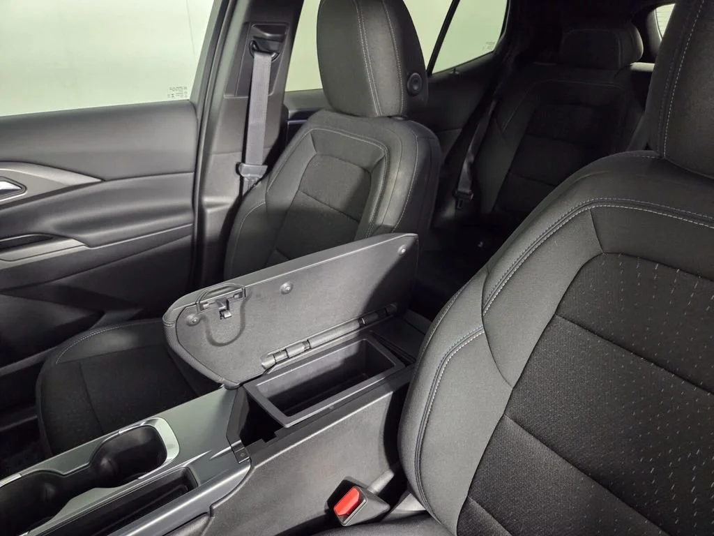 Used 2025 Black Chevrolet LT1 w/PCY image 21