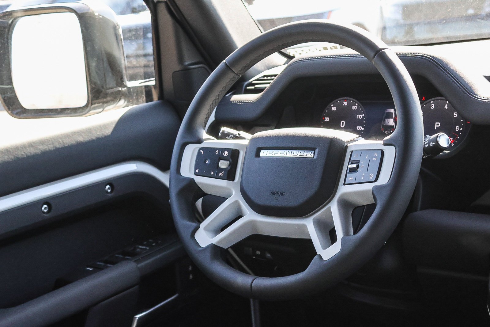 New 2026 Fuji White Land Rover X-Dynamic SE image 22