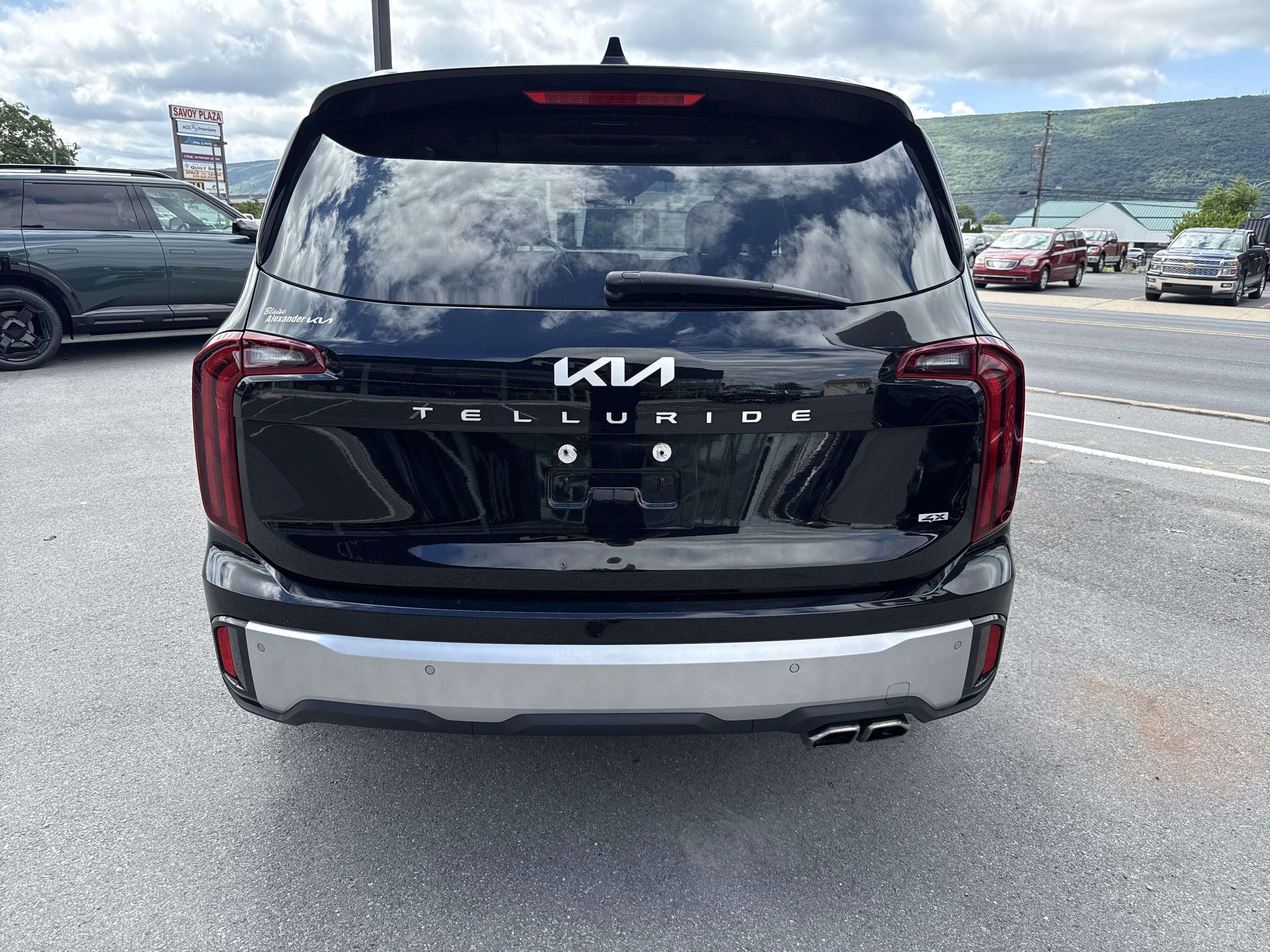 Used 2024 Ebony Black Kia S image 7