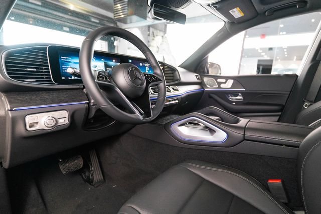 New 2026 MANUFAKTUR Moonlight White Magno Mercedes-Benz GLE 450 image 4