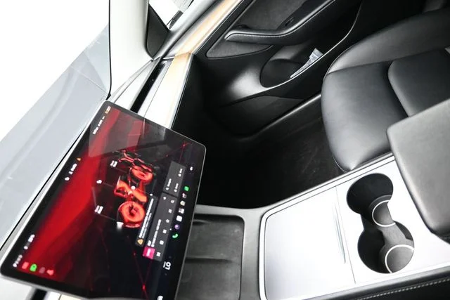 Used 2023 White Tesla Base image 16