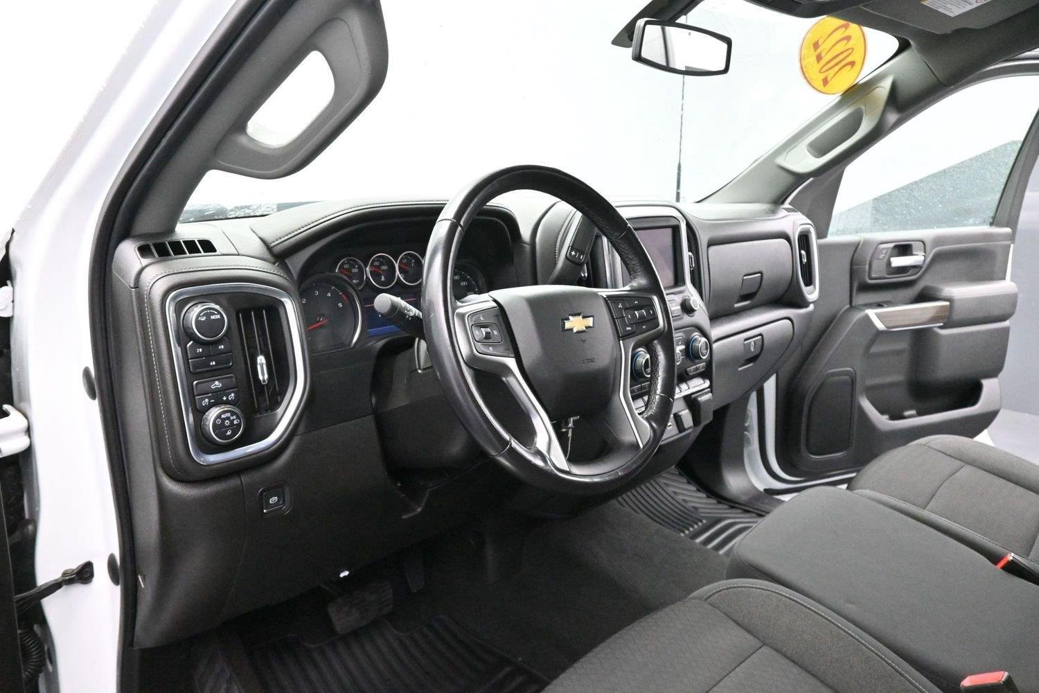 Used 2022 Summit White Chevrolet LT image 15