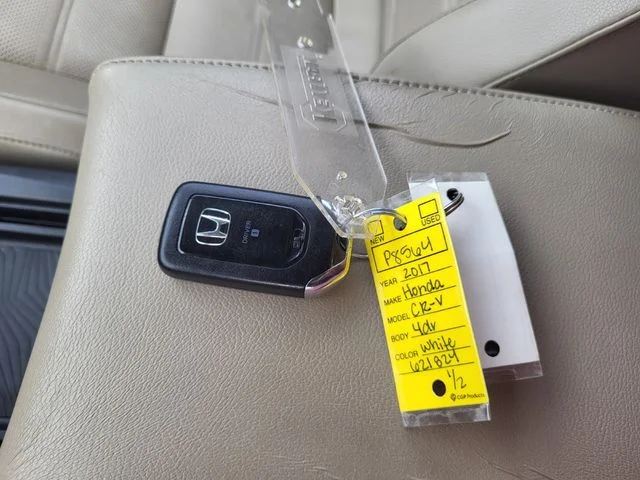 Used 2017  Honda EX-L image 24
