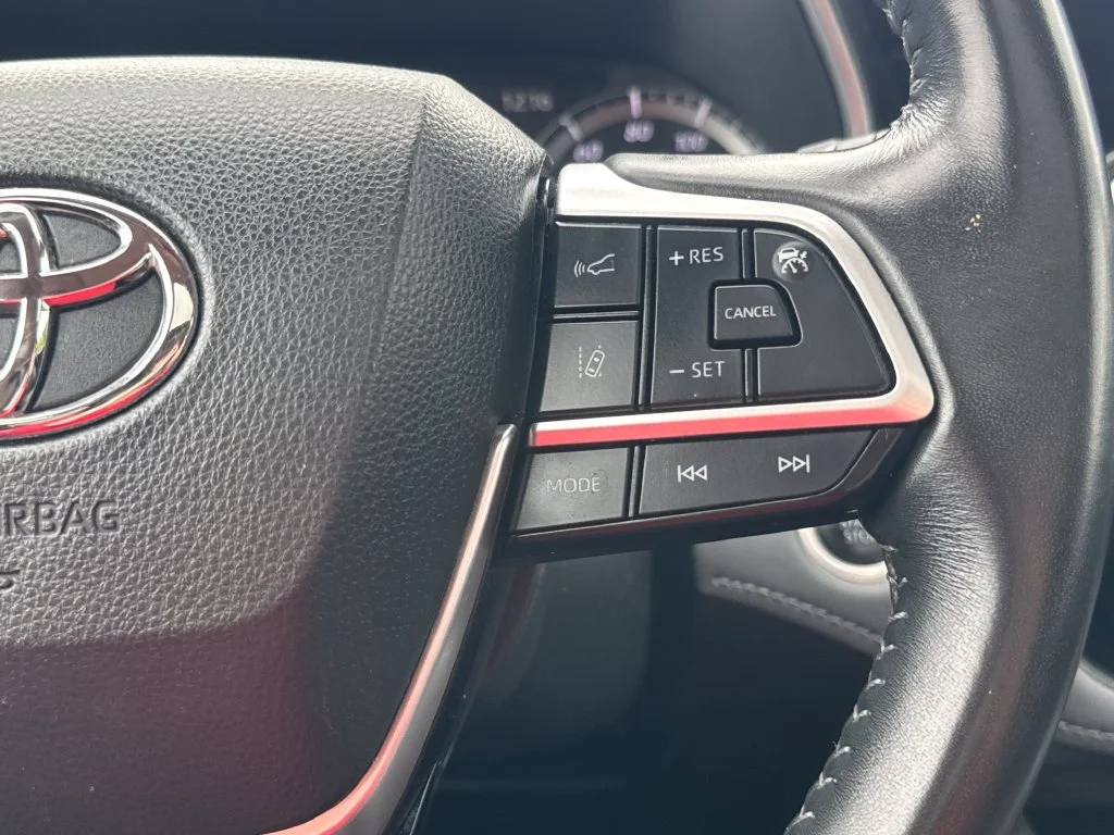 Used 2024 Black Toyota XLE image 21