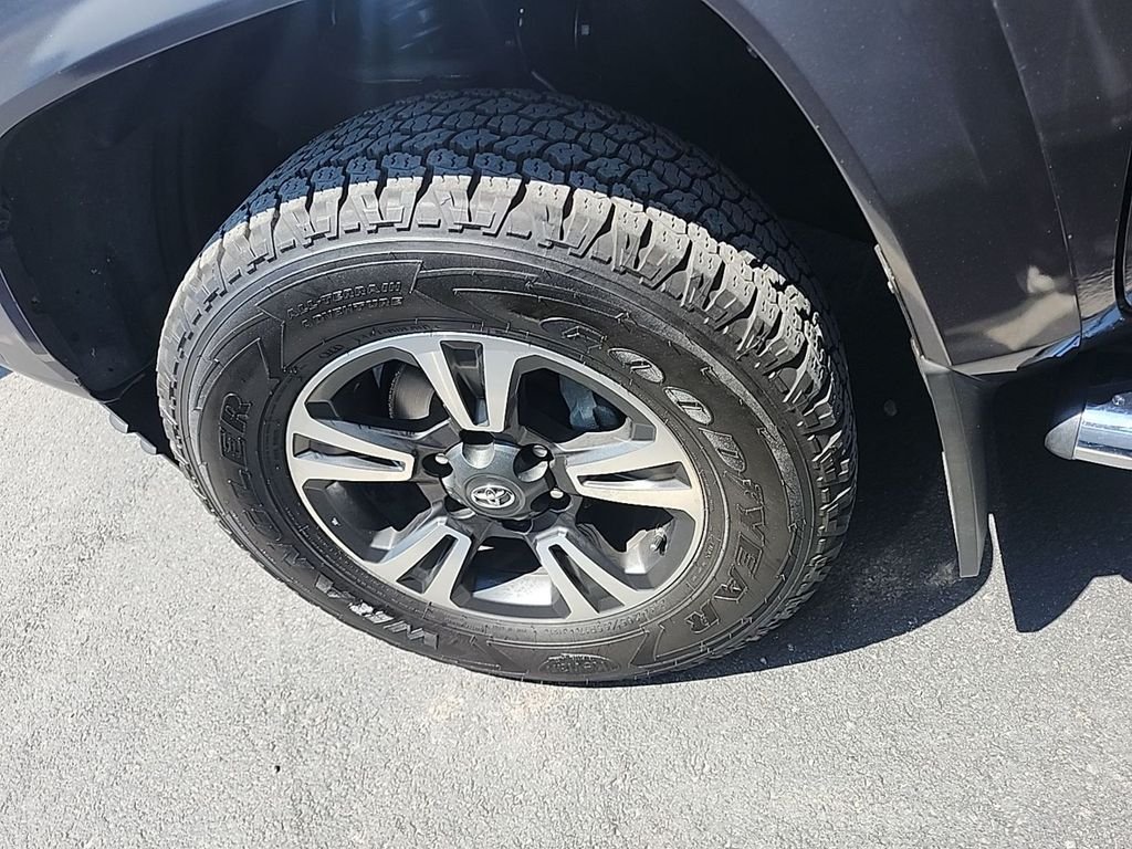 2019 Toyota Tacoma TRD Sport - Photo 12
