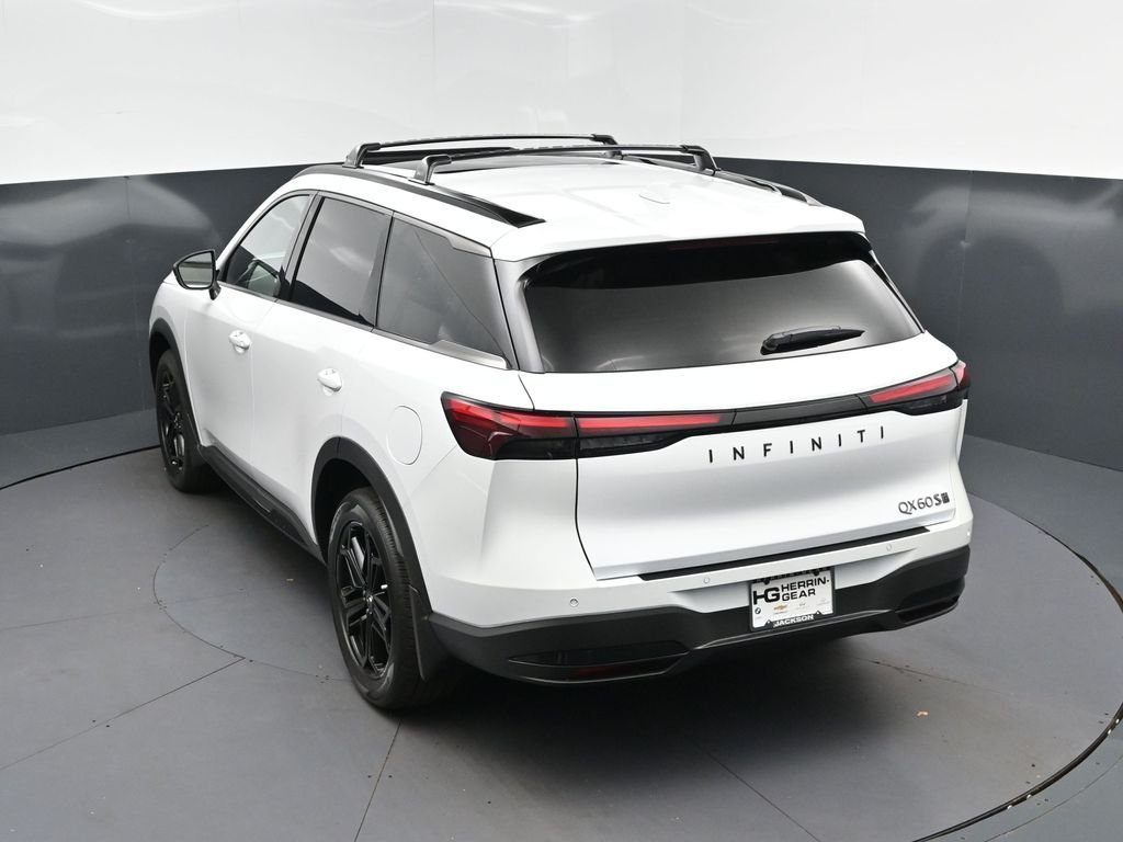 New 2027 RADIANT WHITE INFINITI Sport AWD image 34