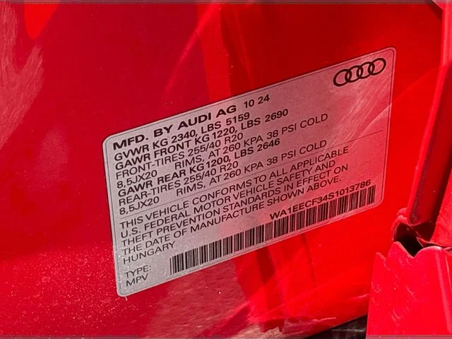 Used 2025  Audi Premium Plus image 33