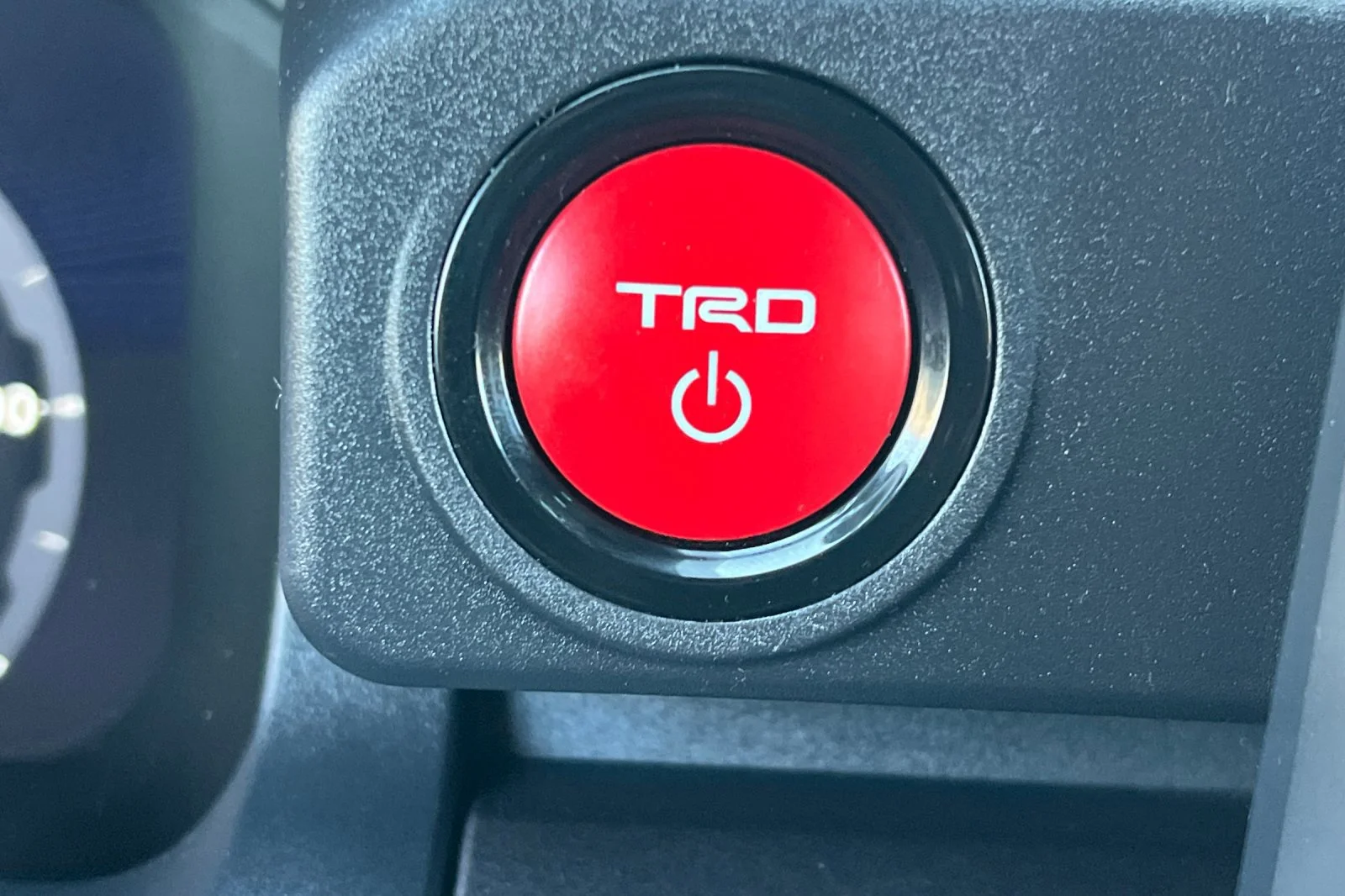 2025 Toyota 4Runner TRD Off-Road - Photo 23