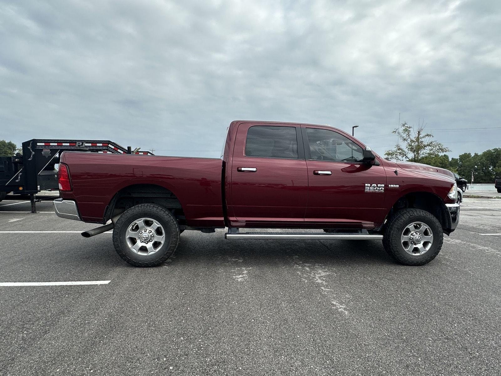 Used 2017 Delmonico Red Pearlcoat Ram Big Horn image 5