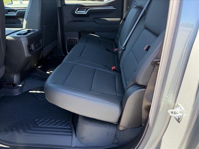 2026 Chevrolet Silverado 1500 LT - Photo 6