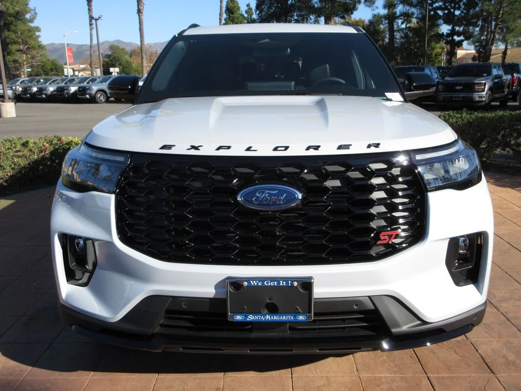 New 2026 Space White Metallic Ford ST image 7
