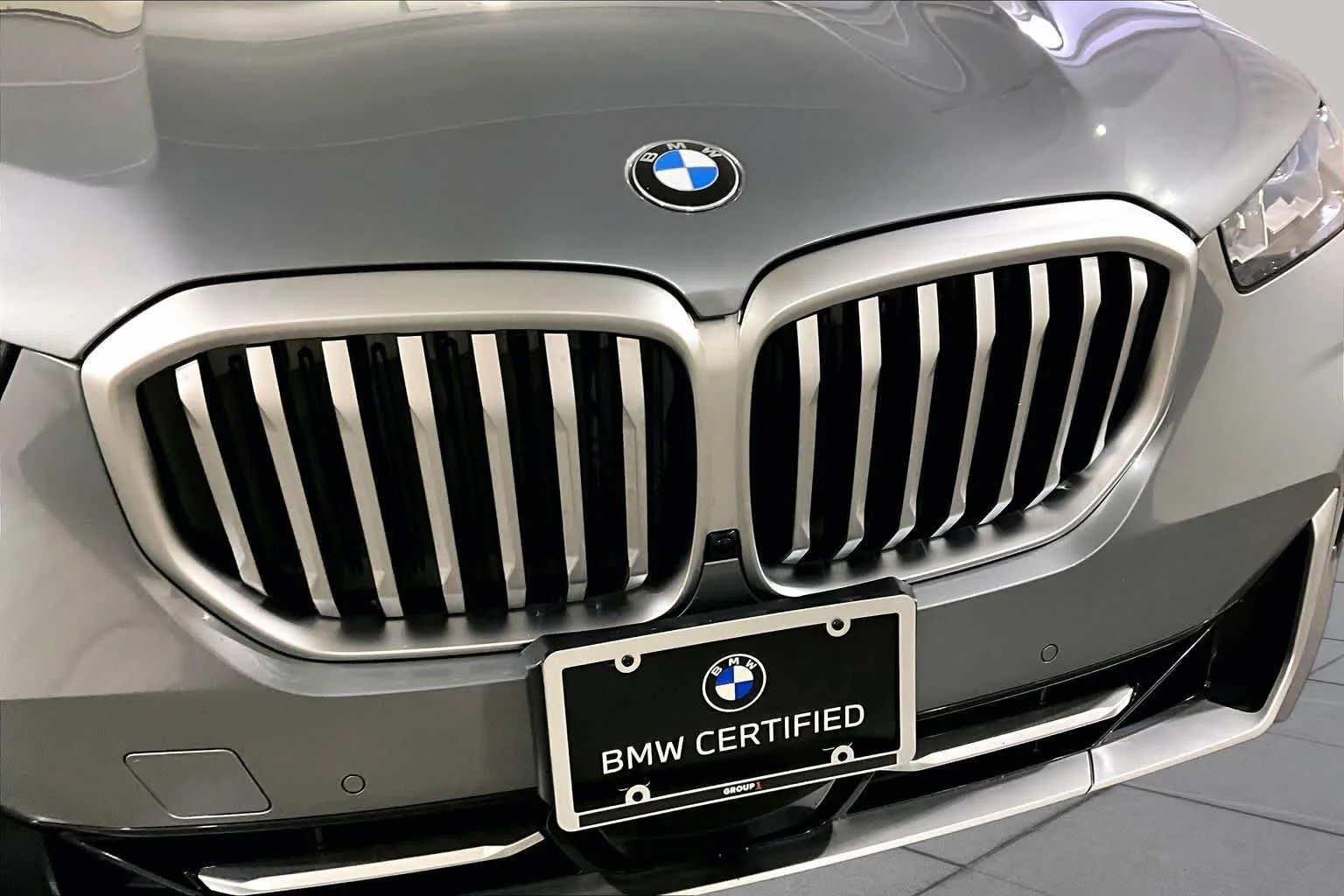 Certified Used 2024 Skyscraper Grey Metallic BMW xDrive40i image 31