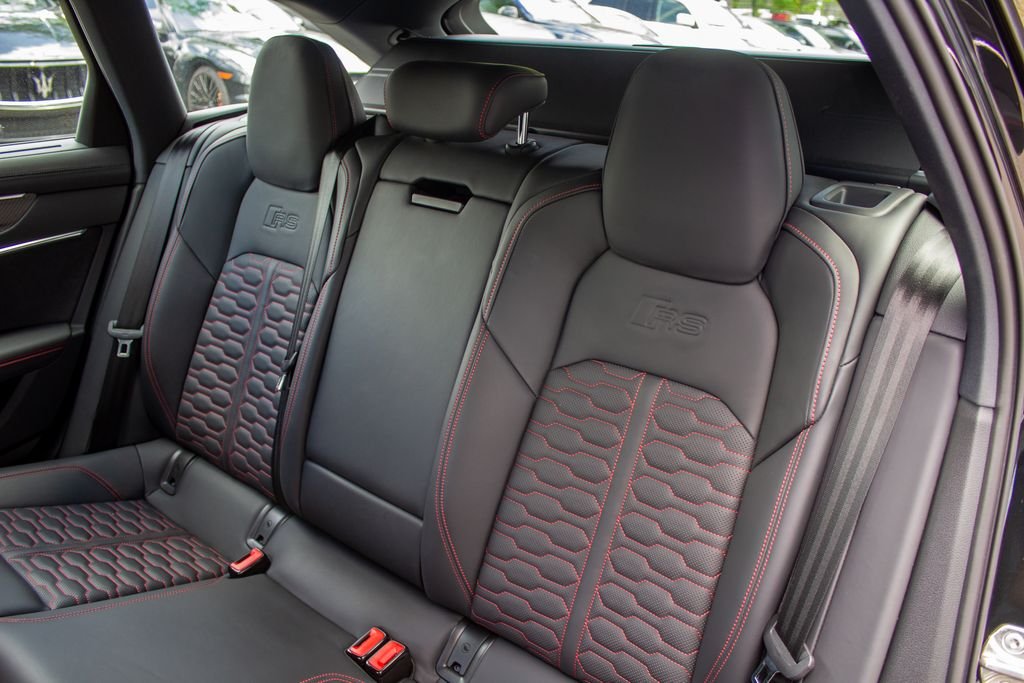 Used 2024 Mythos Black Metallic Audi 4.0T image 22