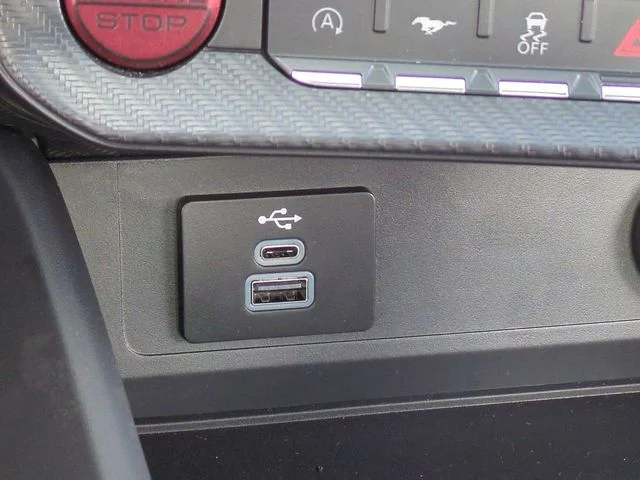 New 2026 Oxford White Ford EcoBoost® Fastback image 19