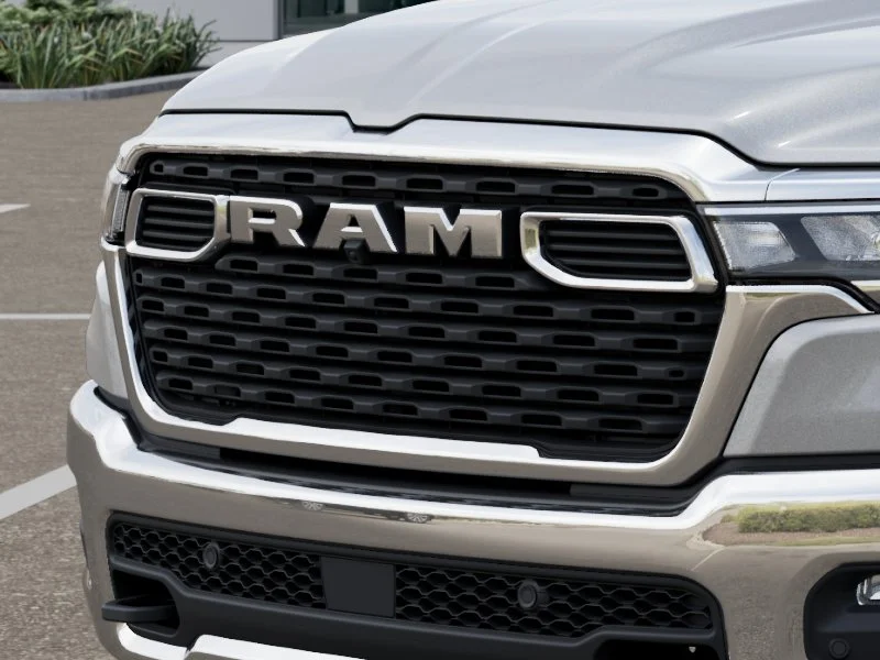 New 2026 Silver Zynith Exterior Paint RAM Big Horn/Lone Star image 38