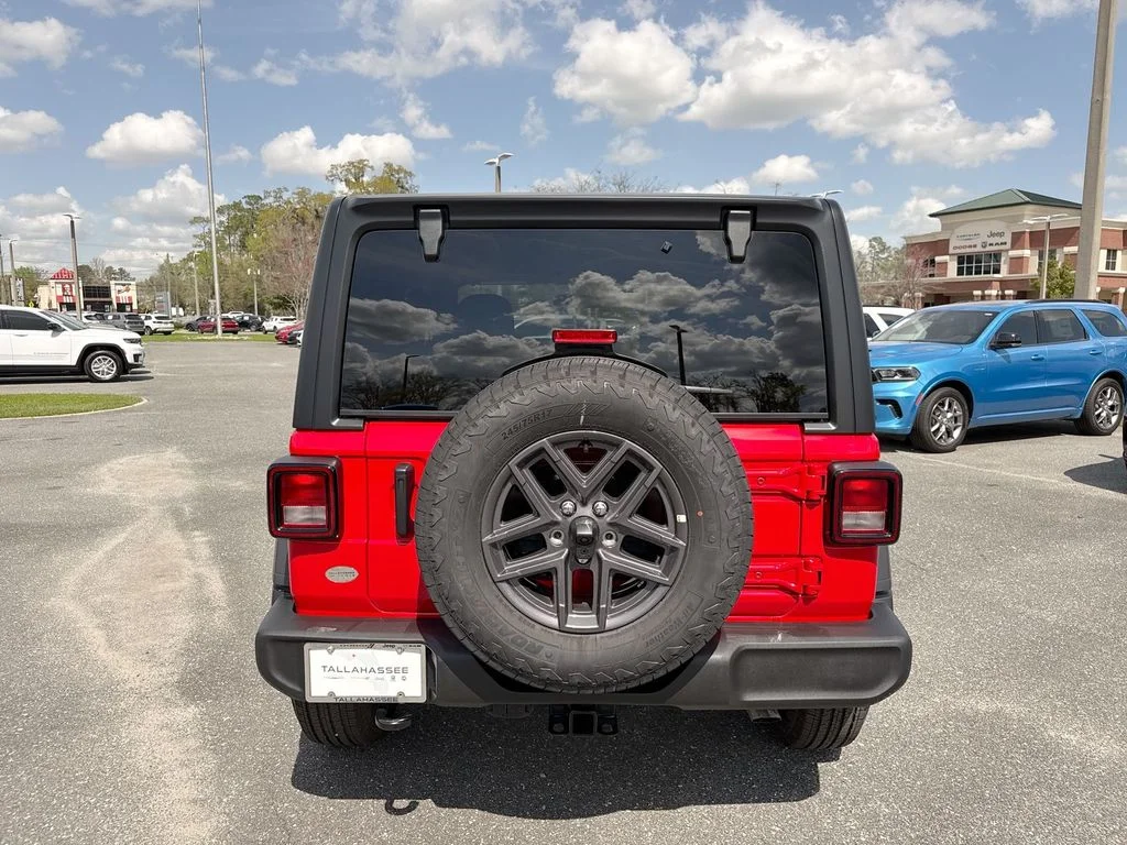New 2026 Firecracker Red Clear-Coat Exterior Paint Jeep Sport image 4