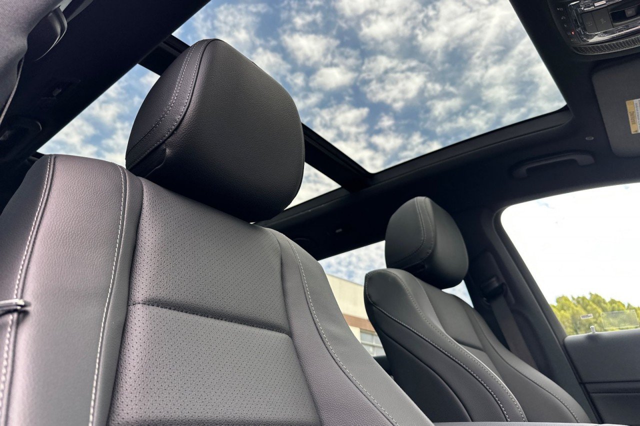New 2026 MANUFAKTUR Alpine Grey Mercedes-Benz GLS 450 4MATIC® SUV image 17