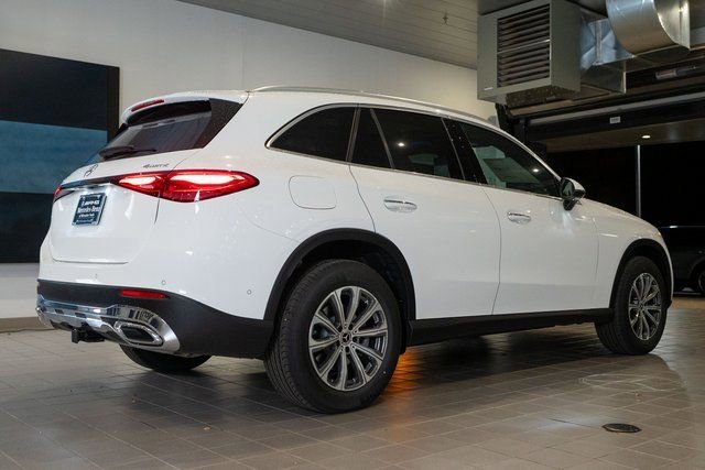 New 2026 Polar White Mercedes-Benz GLC 300 image 39