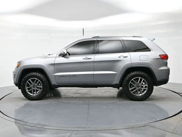 Used 2020 Billet Silver Metallic Clearcoat Jeep Limited image 4