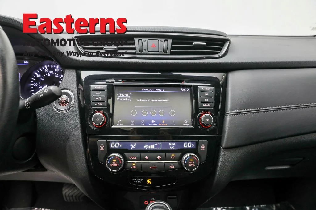 Used 2020 Black Nissan SL image 12