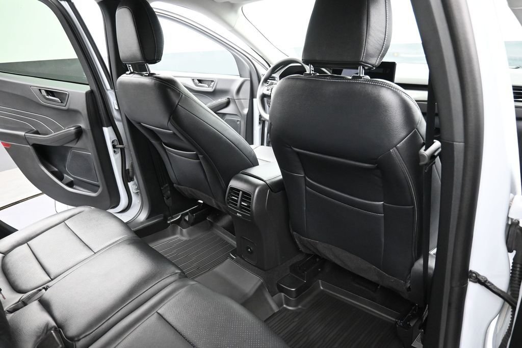 Used 2025 Silver Ford Active image 10