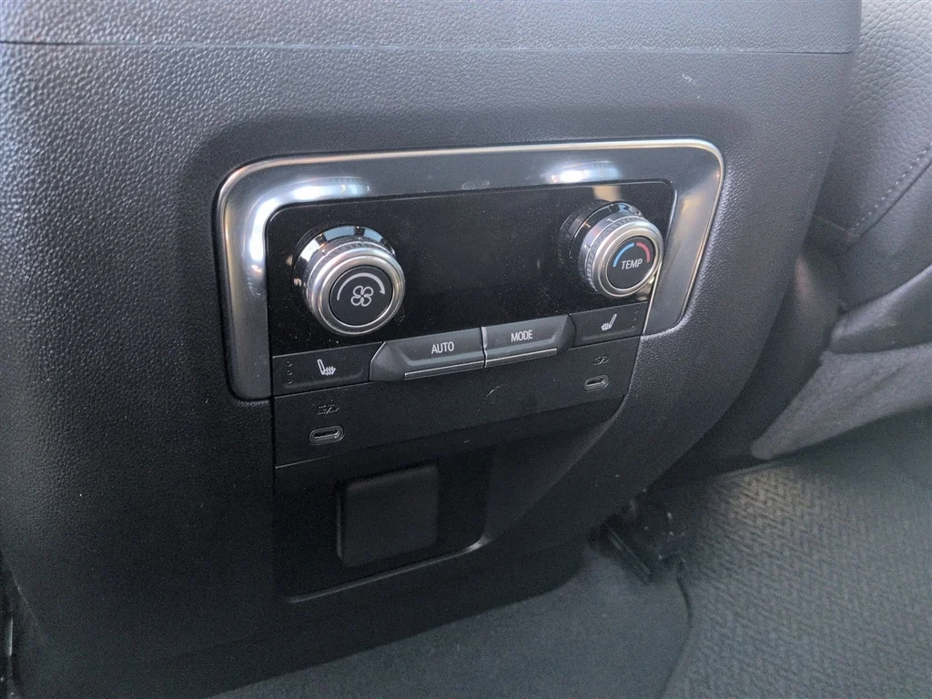Used 2026 Glacier White Tricoat GMC Denali image 22