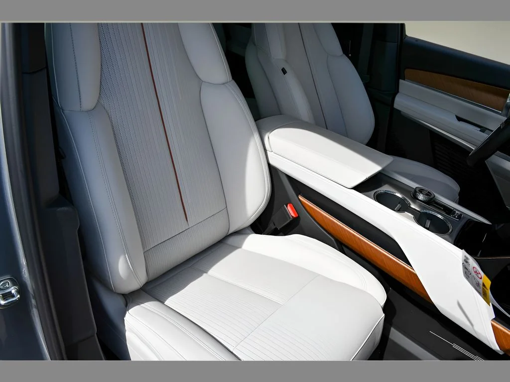 2027 Cadillac VISTIQ Sport - Photo 31