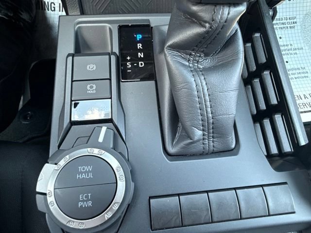2025 Toyota Tacoma SR5 - Photo 23