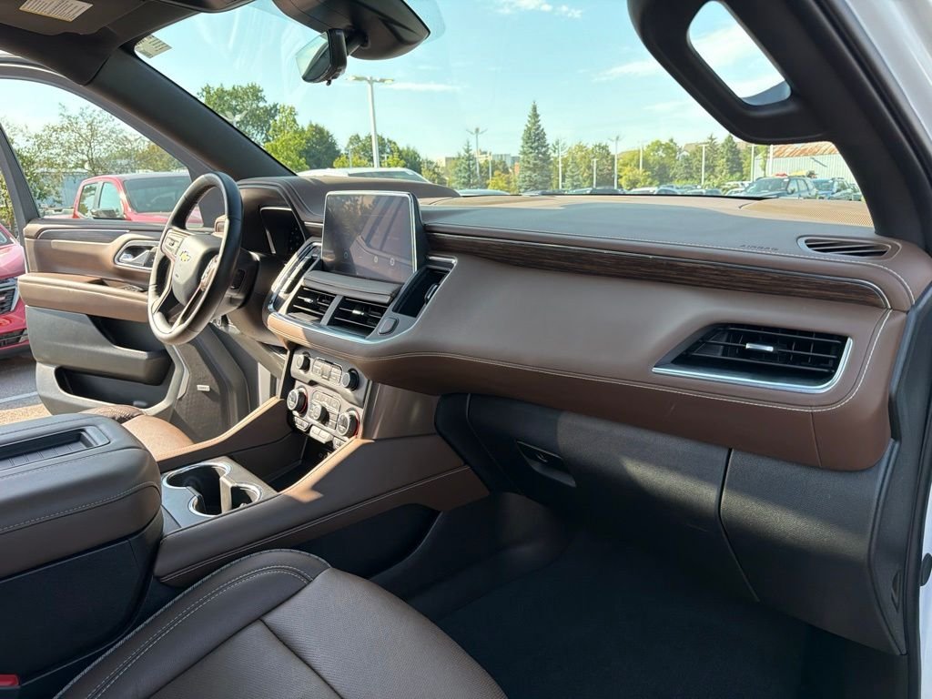 Used 2024 Beige Chevrolet High Country image 30