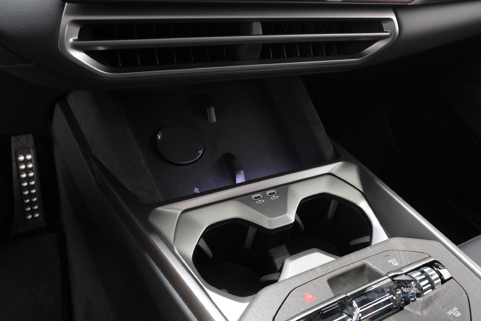 New 2027 Dravit Grey Metallic BMW  image 22